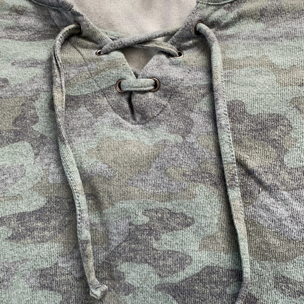 MUDD top - Picture 2 of 3